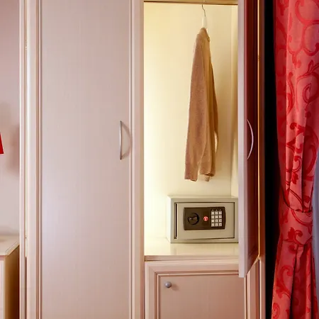 Ottaviano Pensionat 2*
