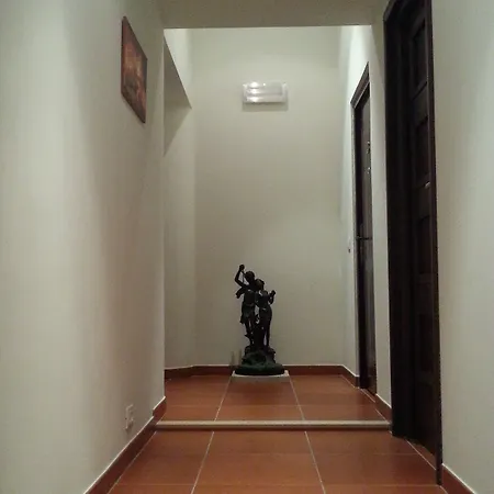 Ottaviano בית הארחה 4*