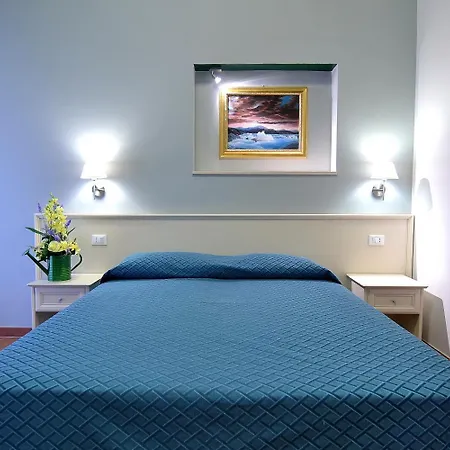 Ottaviano בית הארחה 4*